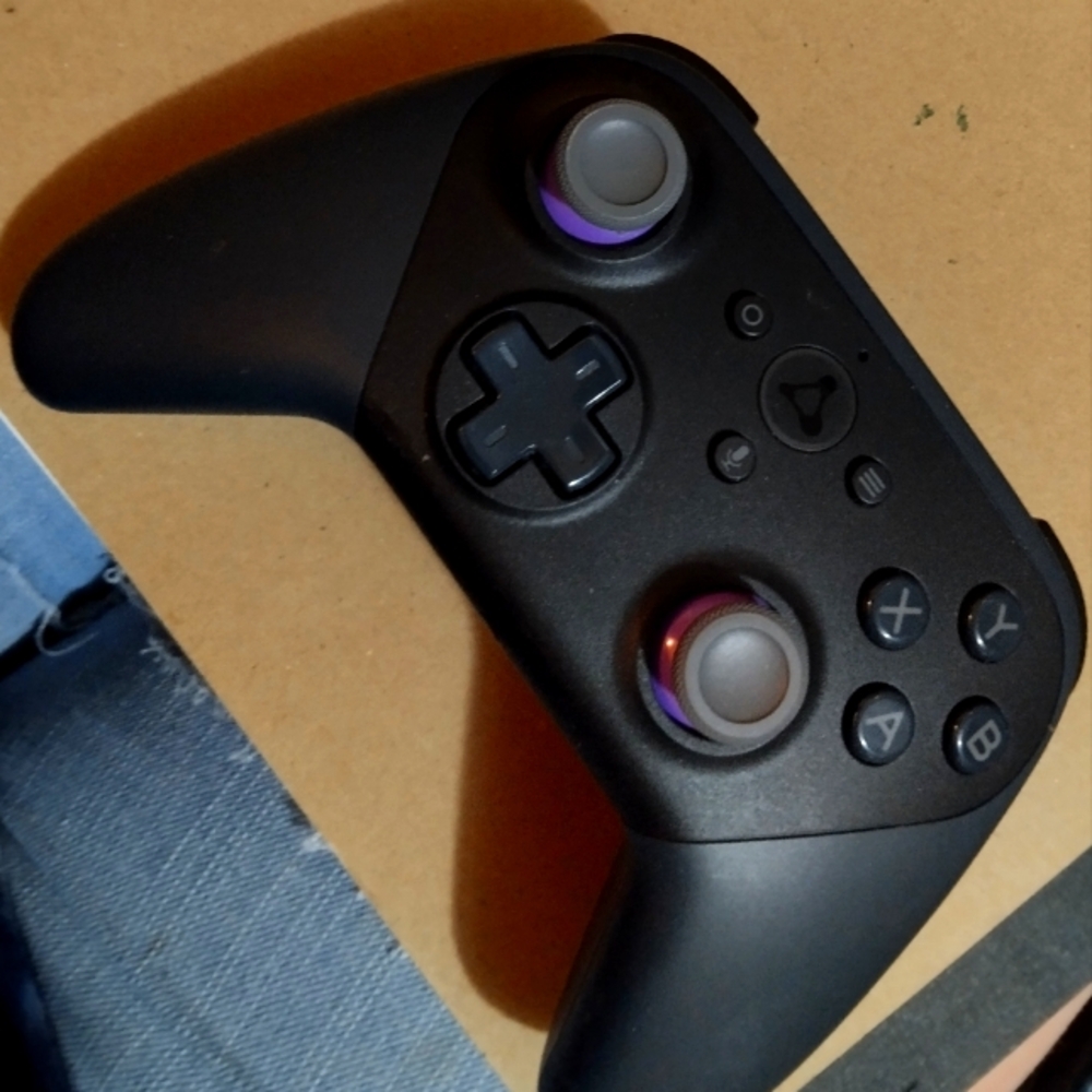 Amazon Luna game controller